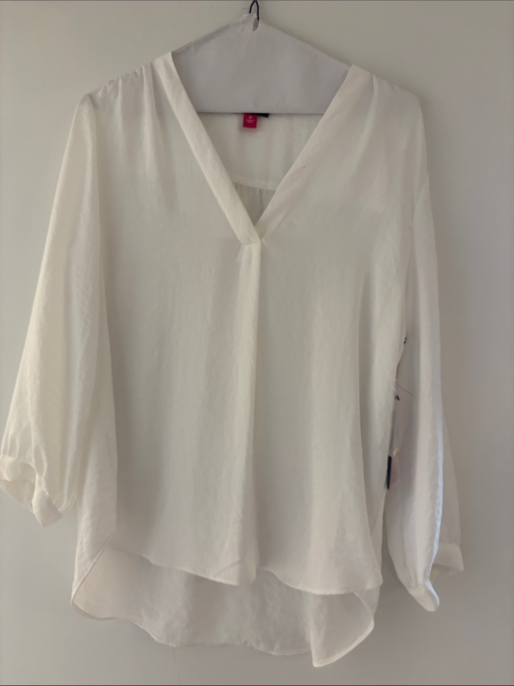 Vince Camuto White V-Neck Women's Blouse